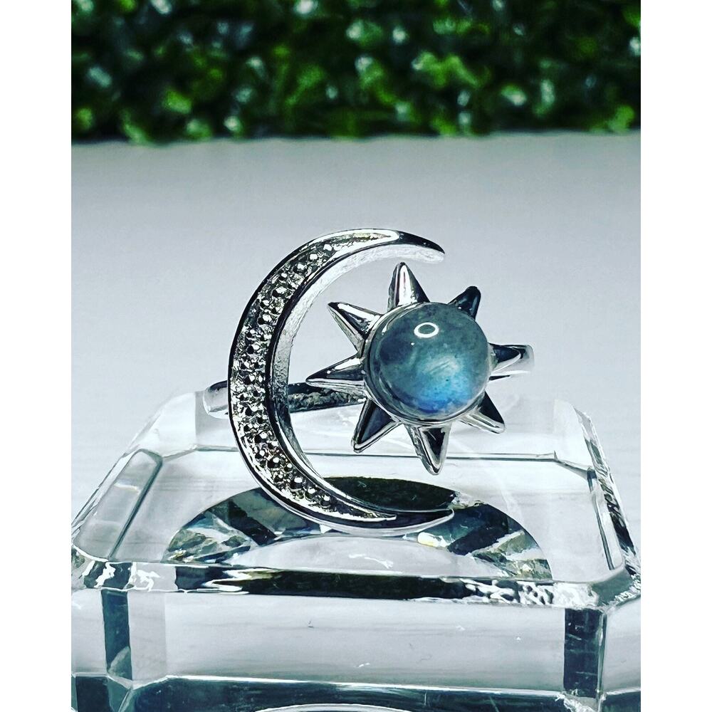 Labradorite Sun & Pavé Moon Adjustable Ring - Picture 3 of 3
